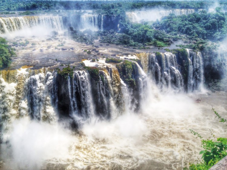 Diário de viagem do 3EM3 sobre Foz do Iguaçu.  O que fazer no lado brasileiro
